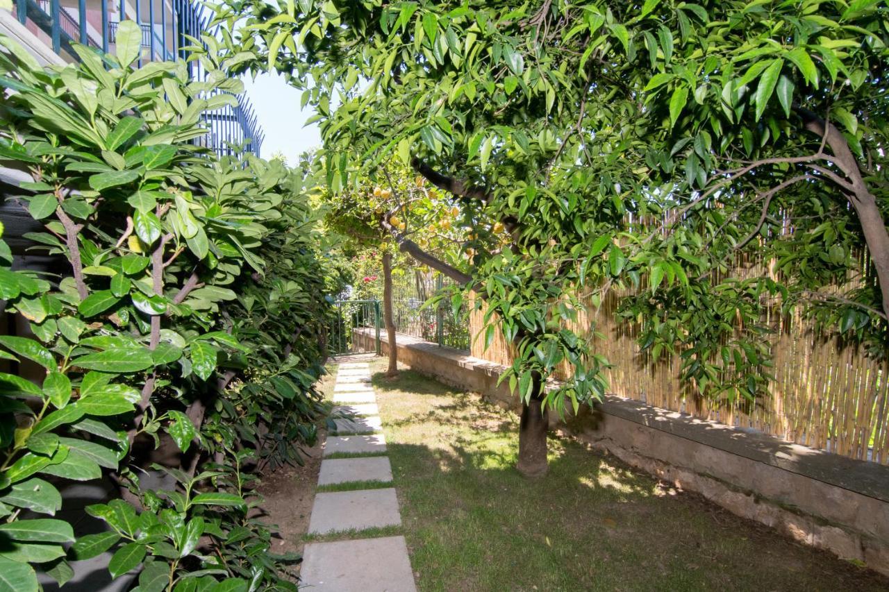 Casa Enza, For Up To 5 People, Sorrento Center Διαμέρισμα Εξωτερικό φωτογραφία
